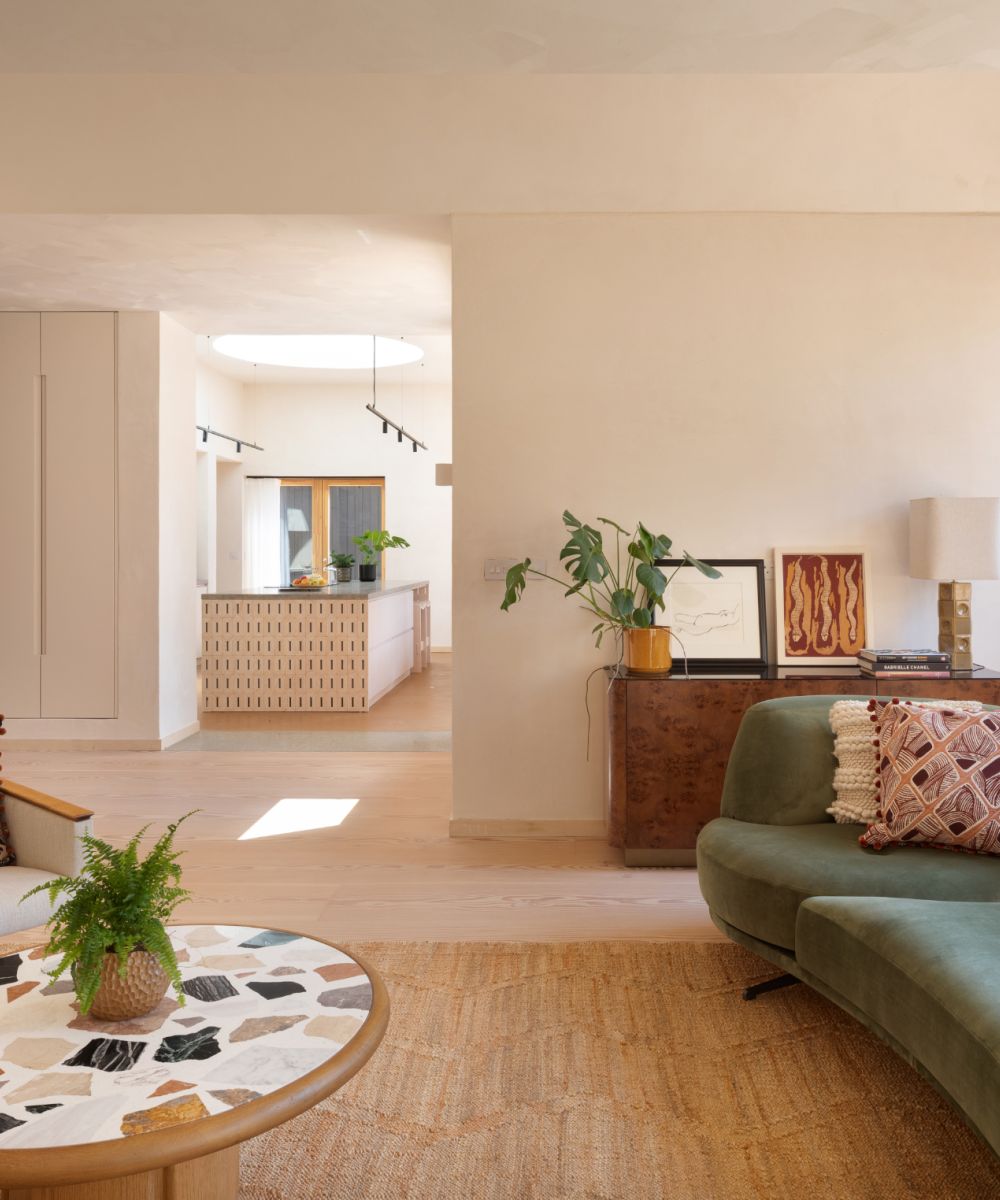 Limehaven – A Modern Home with Light Douglas Fir Flooring