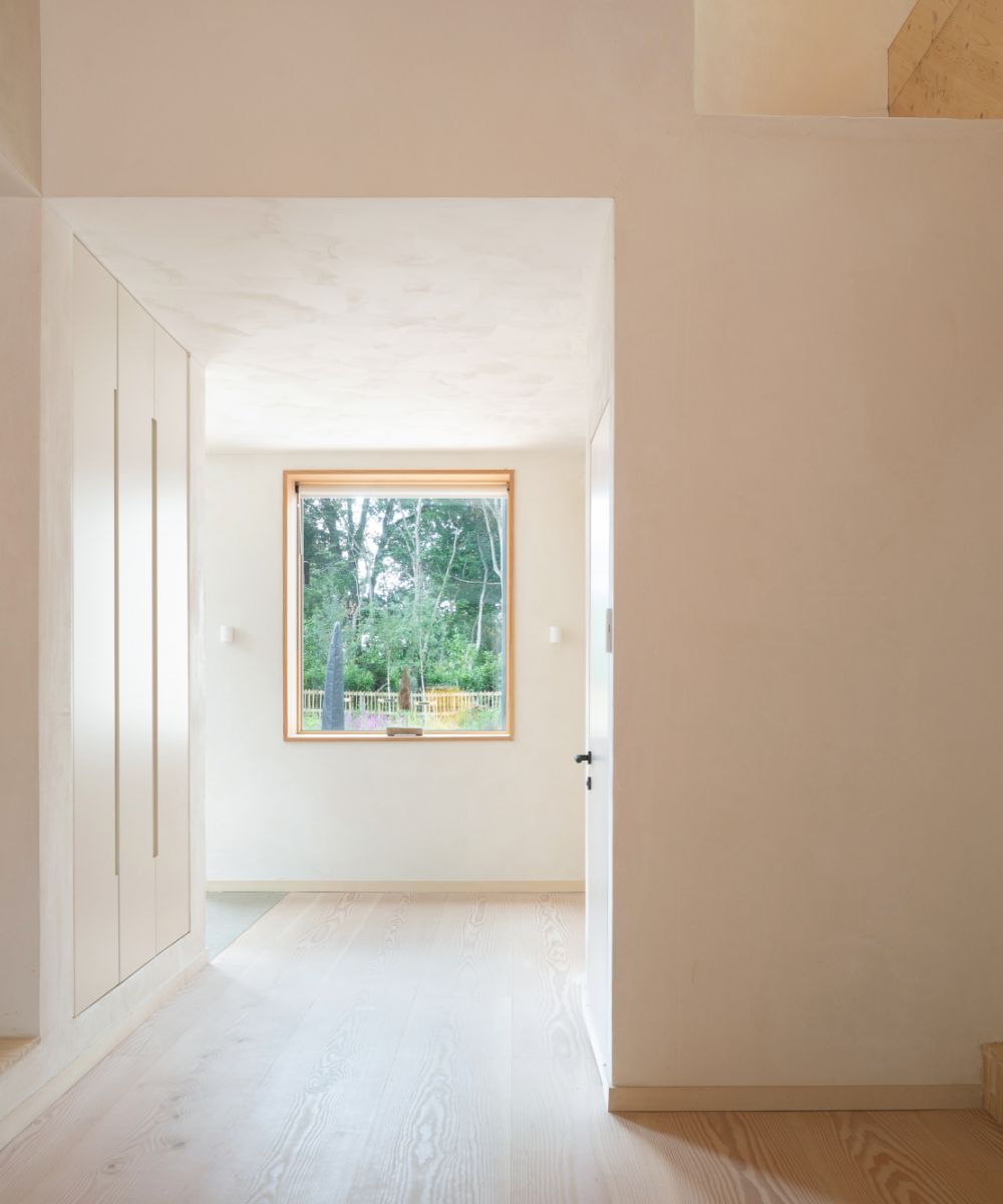 Limehaven – A Modern Home with Light Douglas Fir Flooring