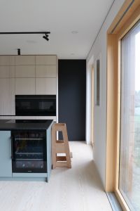 Holz Innen und Außen: Modernes Einfamilienhaus