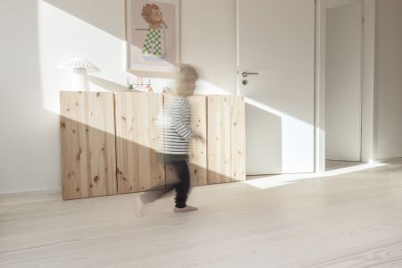 Modernes Einfamilienhaus mit Weißtanne Systemdielen