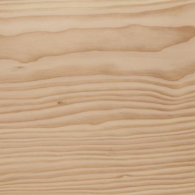 Nahaufnahme einer Douglasie Holzoberflaeche mit sichtbarer Maserung, Ast und fein geschliffener Oberfläche.