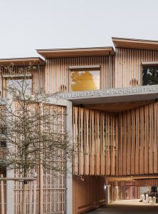 Nachhaltige Fassade: Douglasie für das neue KISPI – Kinderspital Zürich