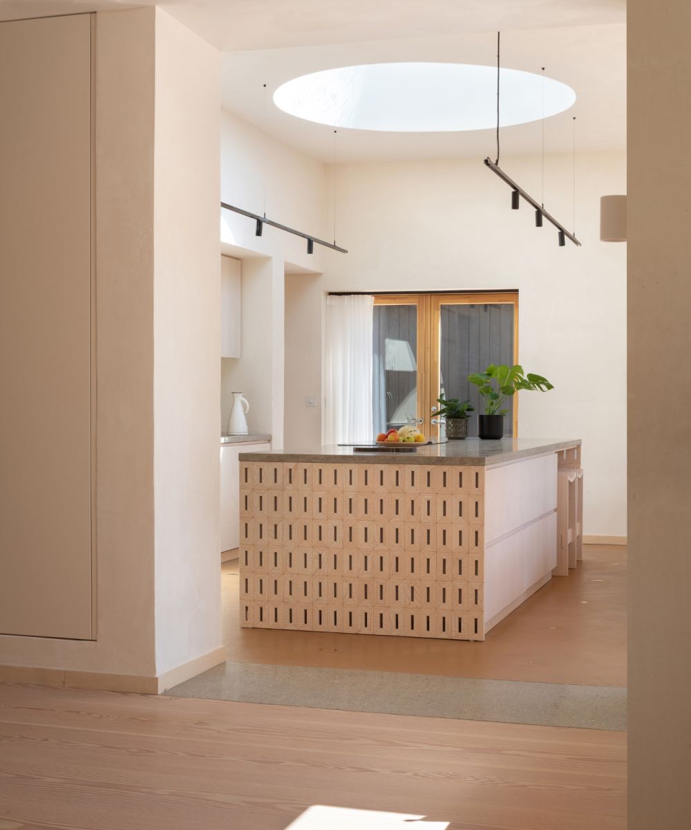 Limehaven – A Modern Home with Light Douglas Fir Flooring