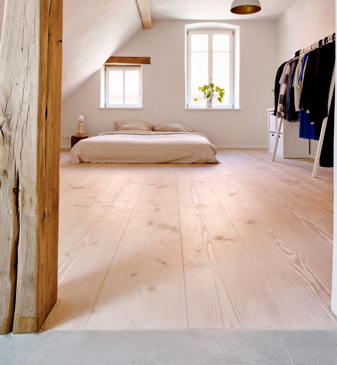 Douglas floors - solid & engineered planks // HIRAM Habitat