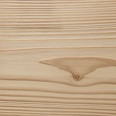 Nahaufnahme einer Douglasie Holzoberflaeche mit stark gebürsteter Oberfläche, sichtbarer Maserung und einem markanten Ast.