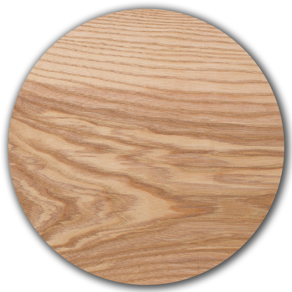 Nahaufnahme eines Esche-Holzbodens in der Oberfläche sandgrau, mit einer charakteristischer Maserung.